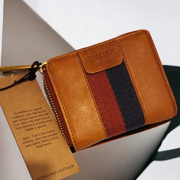 Genuine Leather Small Zipper Around Wallet Brown  Color Block NWT - Picture 3 of 5